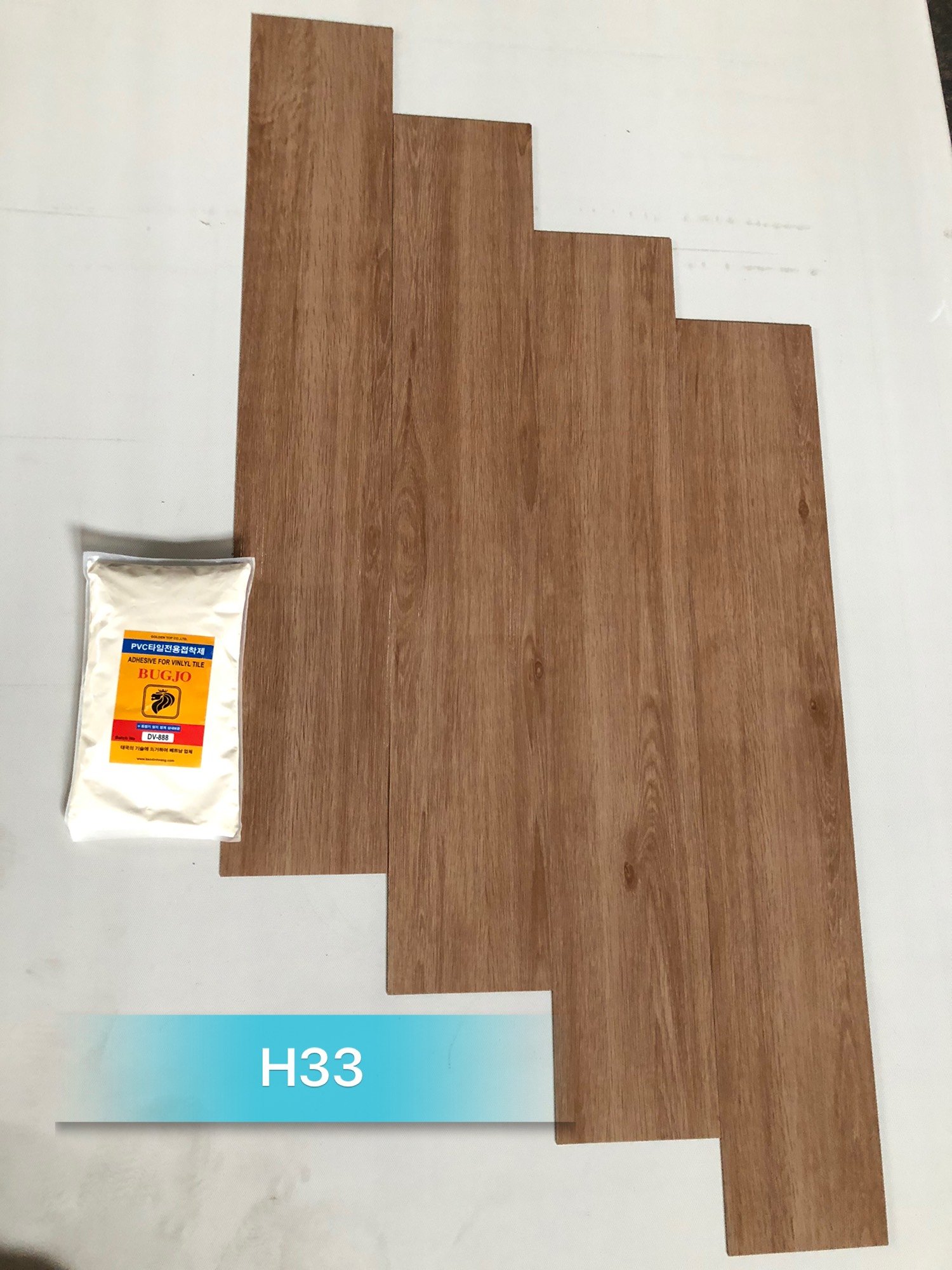 Sàn nhựa keo riêng  H33